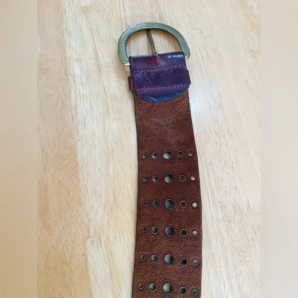 Nordstrom’s brown leather belt - Picture 10 of 12